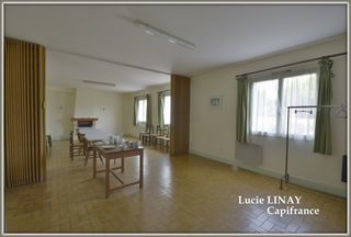  Immeuble � vendre 1040 m�