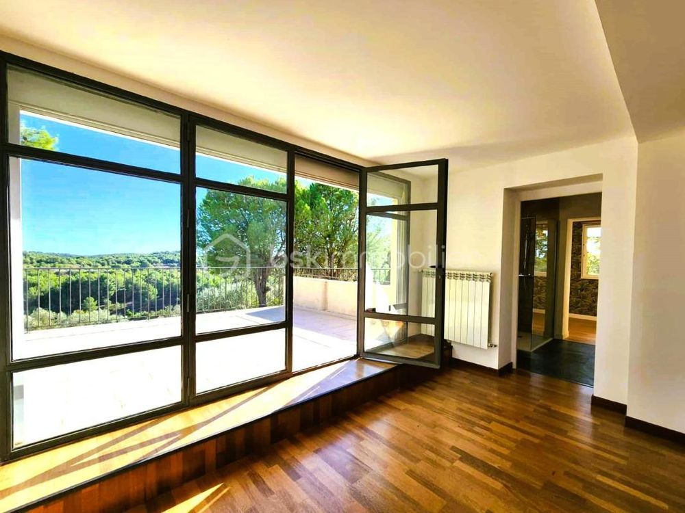 � vendre  Villa P�zenas (34120)