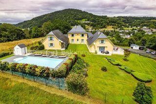  Propri�t�/ch�teau � vendre 15 + pi�ces 410 m�