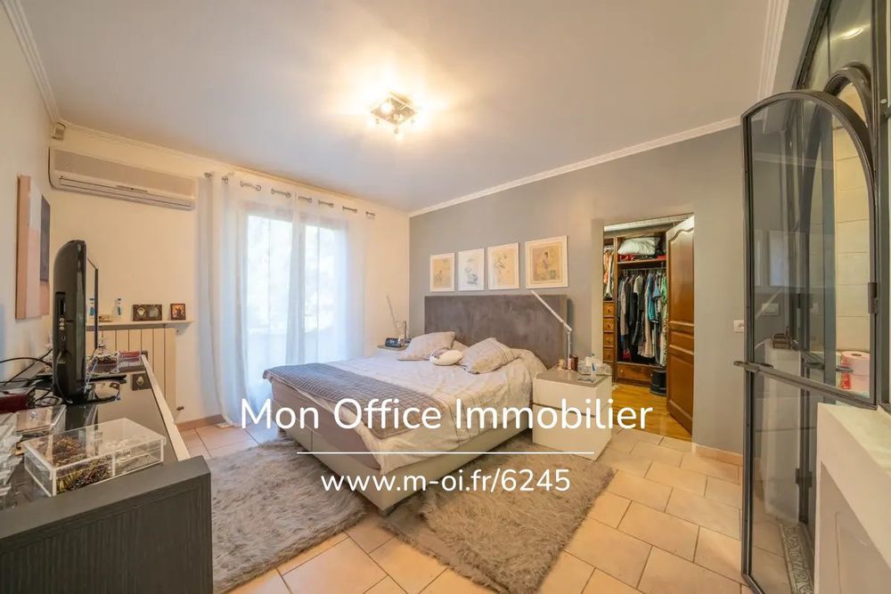 � vendre  Maison Cabri�s (13480)