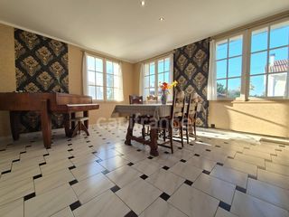  Maison � vendre 7 pi�ces 190 m�