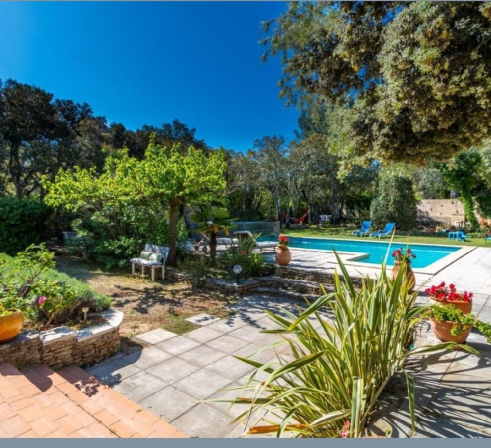 � vendre  Maison Grans (13450)