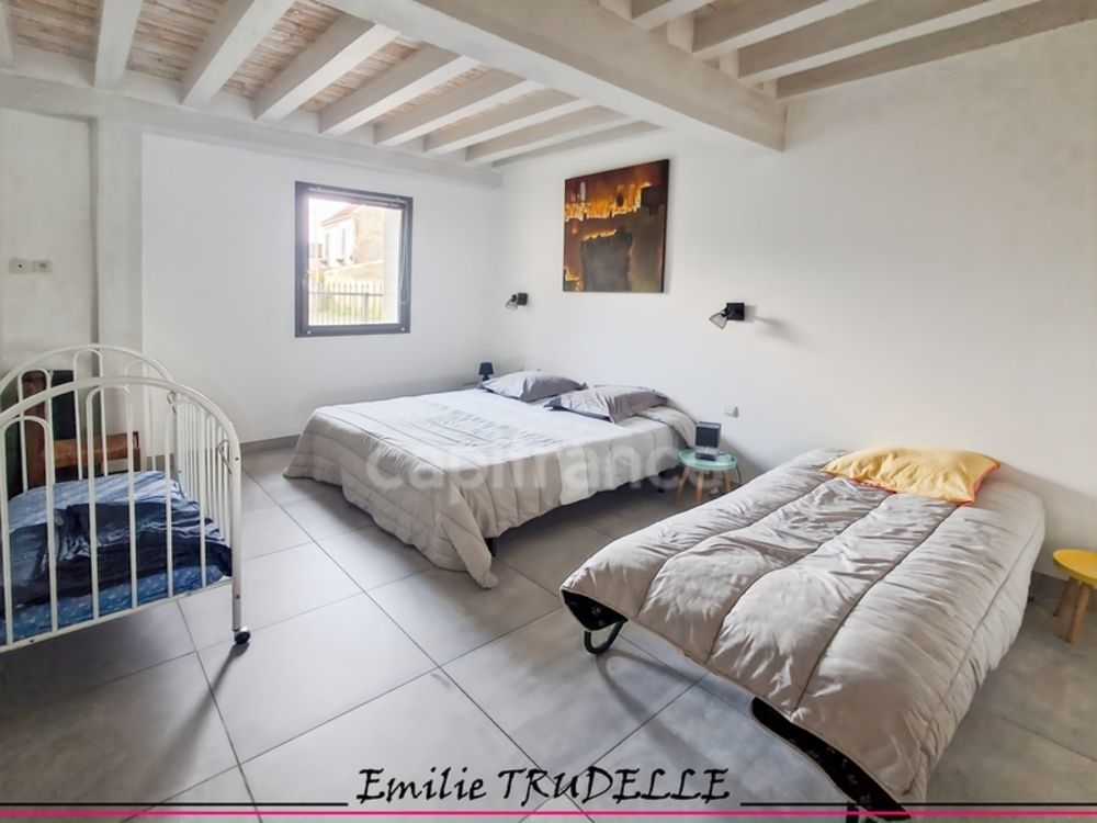 � vendre  Propri�t�/ch�teau La Chartre-sur-le-Loir (72340)