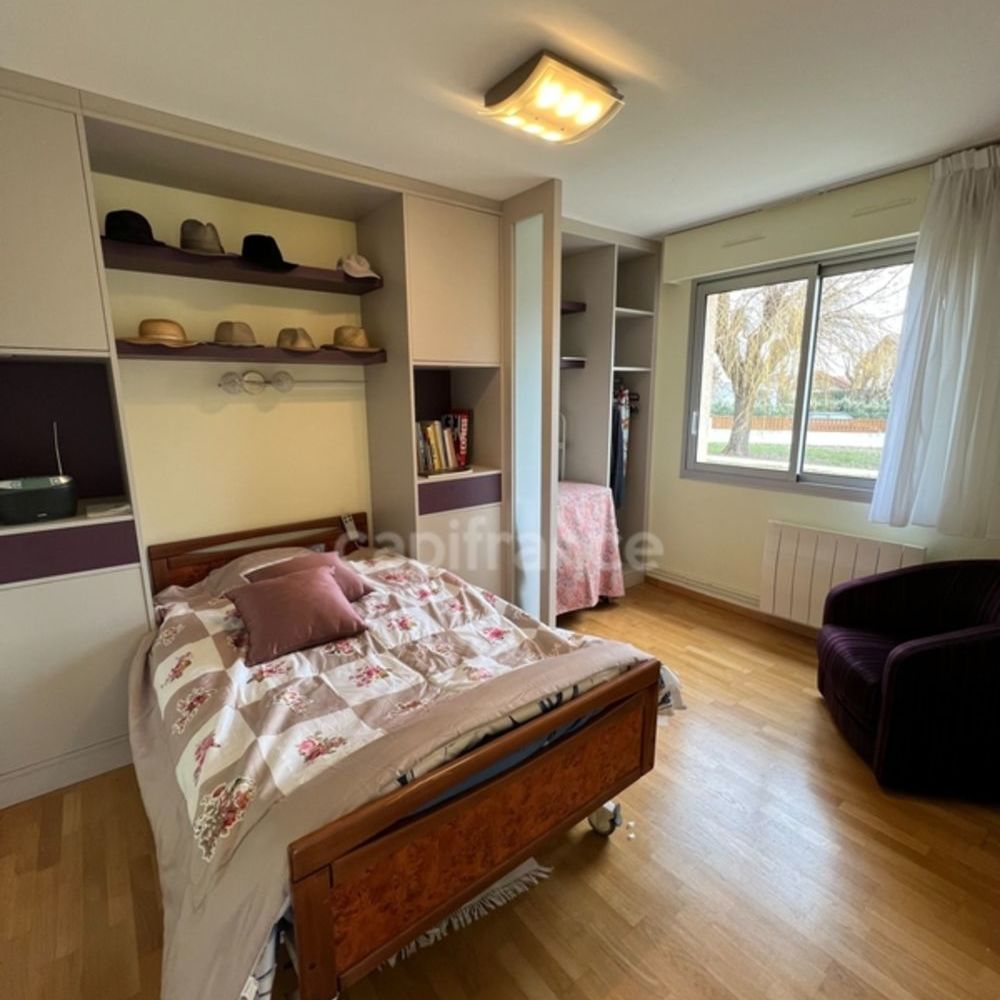 � vendre  Maison Divonne-les-Bains (01220)