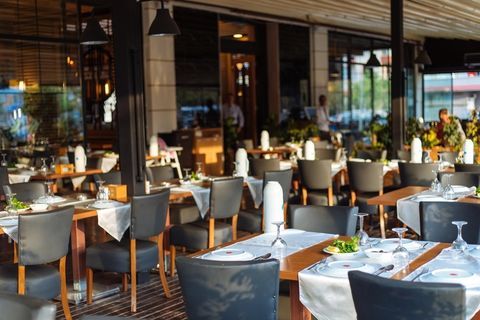 Fonds de commerce RESTAURANT &agrave; vendre SECTEUR GRASSE PAYS GRASSOIS (06) 690000 06520 Grasse