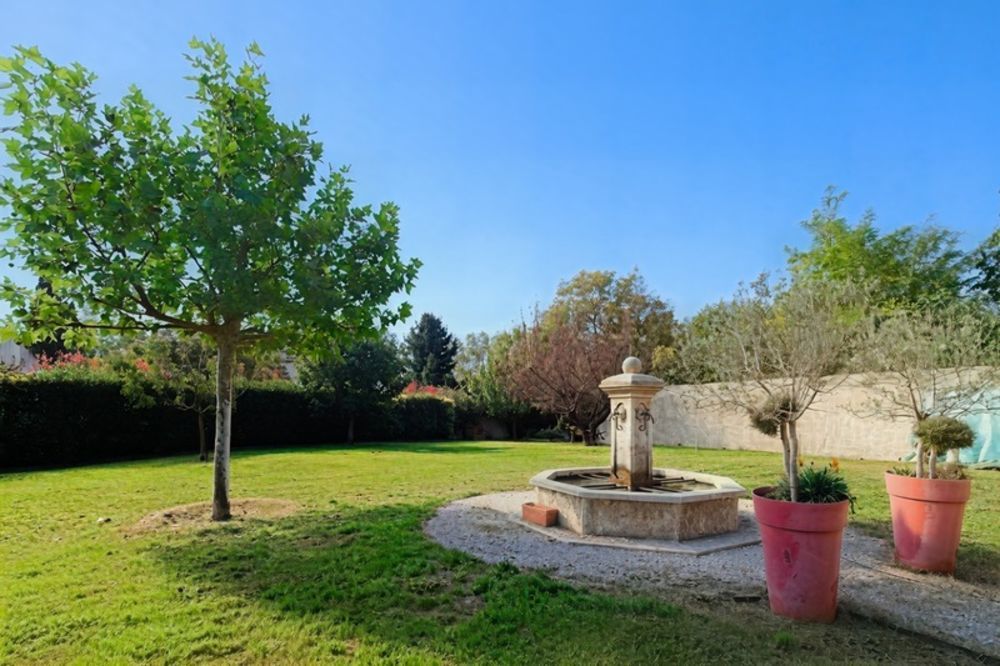 � vendre  Maison Cucuron (84160)