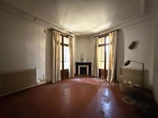  Immeuble � vendre 15 + pi�ces 900 m�