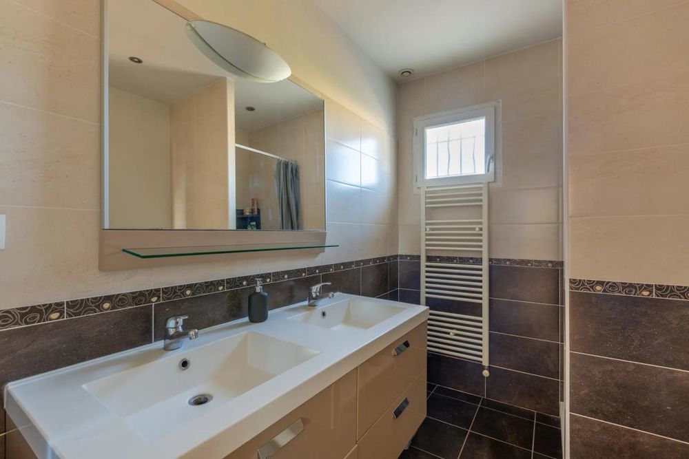 � vendre  Maison Saint-Bonnet-de-Mure (69720)