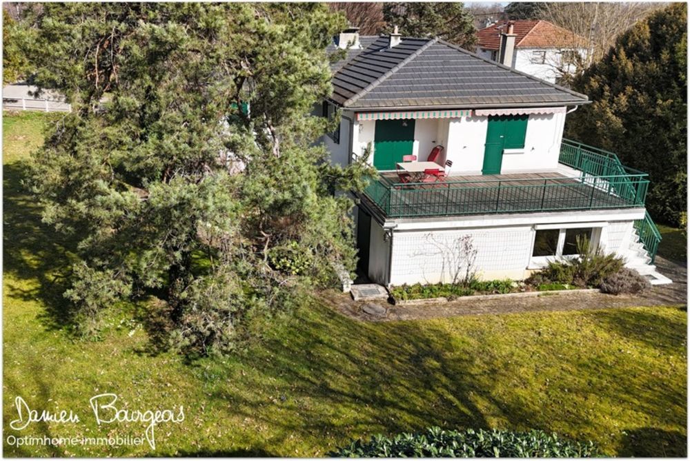 � vendre  Maison Saint-Genis-Pouilly (01630)