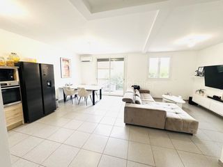  Immeuble � vendre 7 pi�ces 130 m�