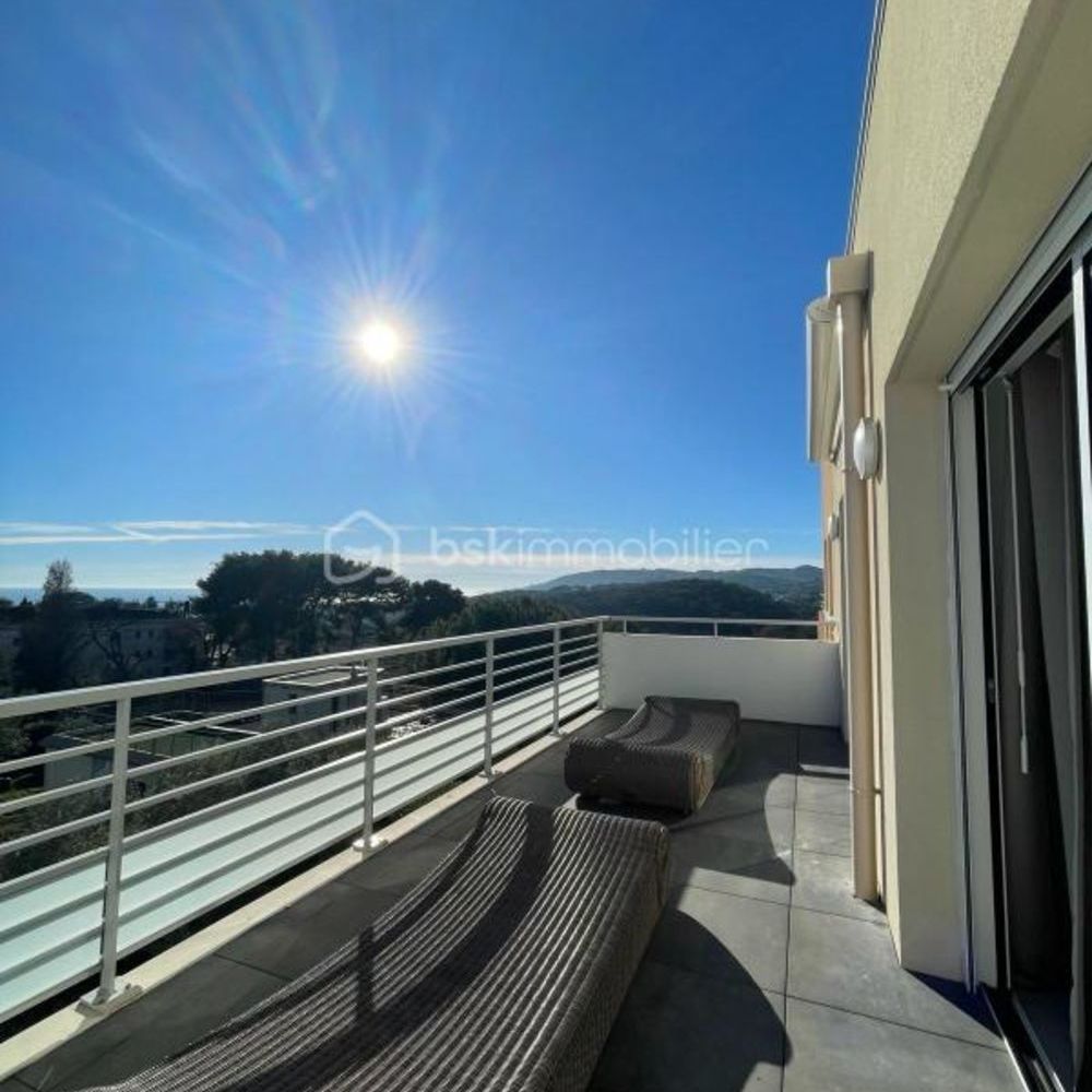 � vendre  Appartement Antibes (06600)