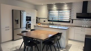  Maison � vendre 6 pi�ces 152 m�