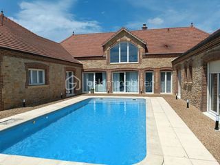  Propri�t�/ch�teau � vendre 7 pi�ces 315 m�