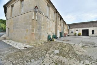  Immeuble � vendre 2500 m�