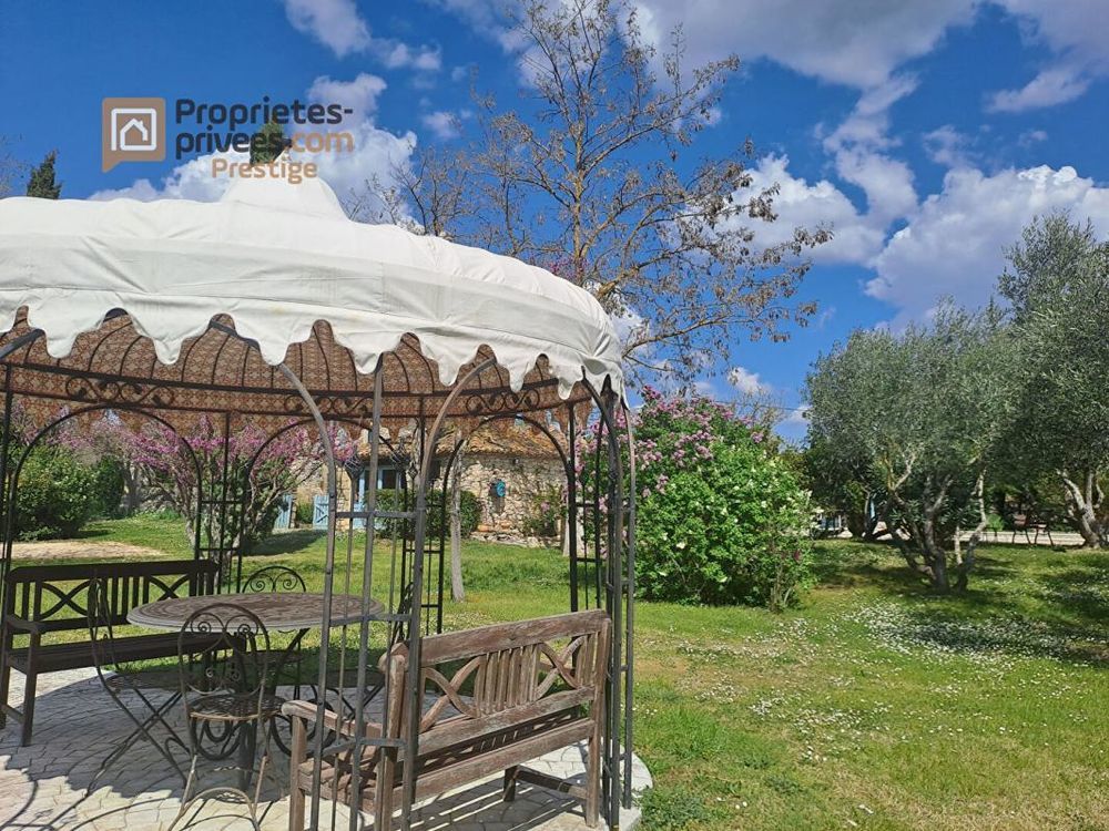 � vendre  Propri�t�/ch�teau Uz�s (30700)