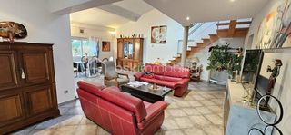  Maison � vendre 4 pi�ces 165 m�