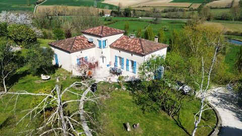   MAISON MONCAUT- 4 CHAMBRES-PISCINE- GARAGE - TERRAIN 3 HECTARES Propri�t�/ch�teau - 5 pi�ce(s) - 164 m�