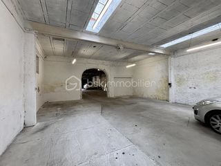  Immeuble � vendre 2 pi�ces 250 m�