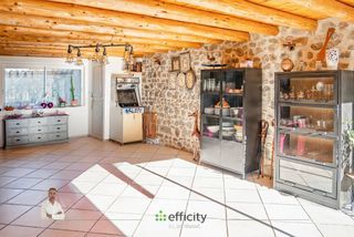  Maison � vendre 8 pi�ces 245 m�