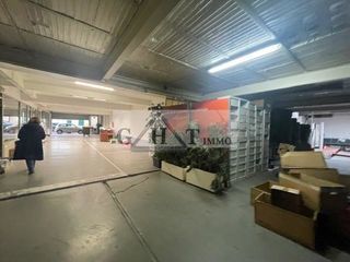  Immeuble � vendre 1300 m�