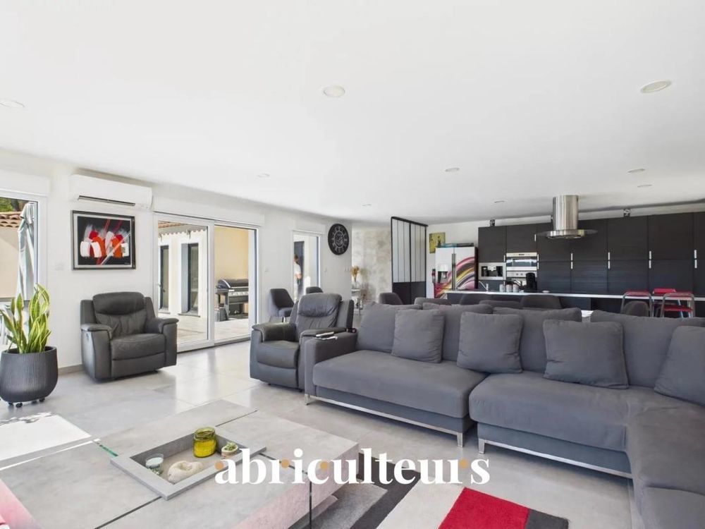 � vendre  Maison Bagnols-en-For�t (83600)