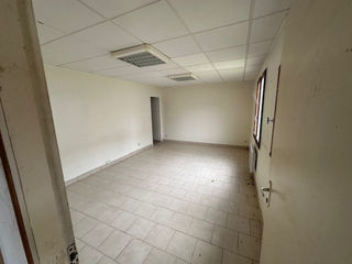  Remise / Grange � vendre 1 pi�ce 370 m�