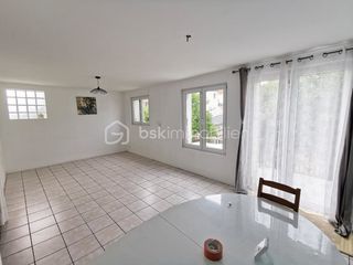  Maison � vendre 7 pi�ces 205 m�