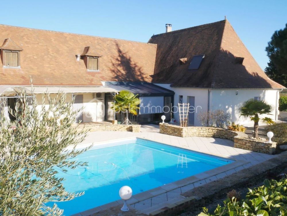 � vendre  Propri�t�/ch�teau La Douze (24330)