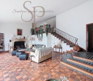  Maison � vendre 8 pi�ces 262 m�