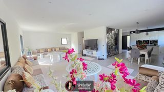  Maison � vendre 9 pi�ces 364 m�