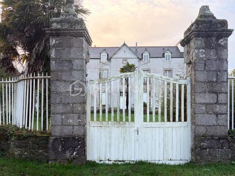   Superbe opportunit� pour les amoureux de l'histoire avec ce manoir du XVIII? si�cle Propri�t�/ch�teau - 15 + pi�ce(s) - 460 m�