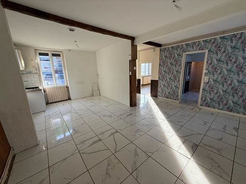   Maison Bessay Sur Allier + garage + caves + terrain + d�pendances Maison - 3 pi�ce(s) - 80 m�