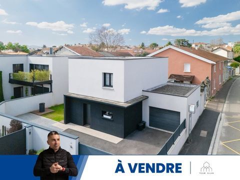   Villa Villa - 5 pi�ce(s) - 120 m�