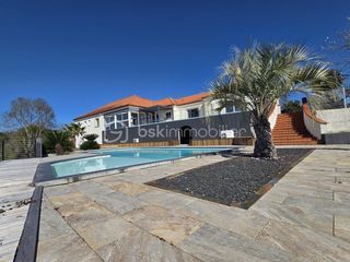  Villa � vendre 7 pi�ces 250 m�