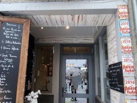 Fonds de commerce &agrave; vendre SAINT LARY SOULAN (65) 820000 65170 Saint lary soulan