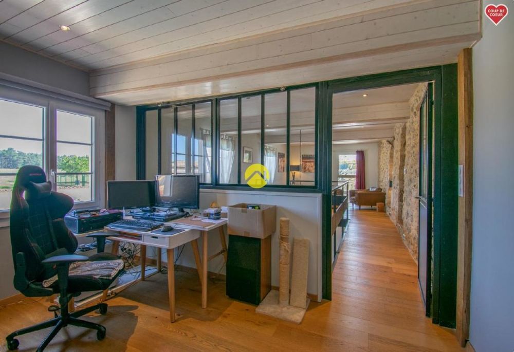 � vendre  Propri�t�/ch�teau Beaumont-du-P�rigord (24440)