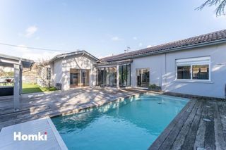  Maison � vendre 7 pi�ces 210 m�