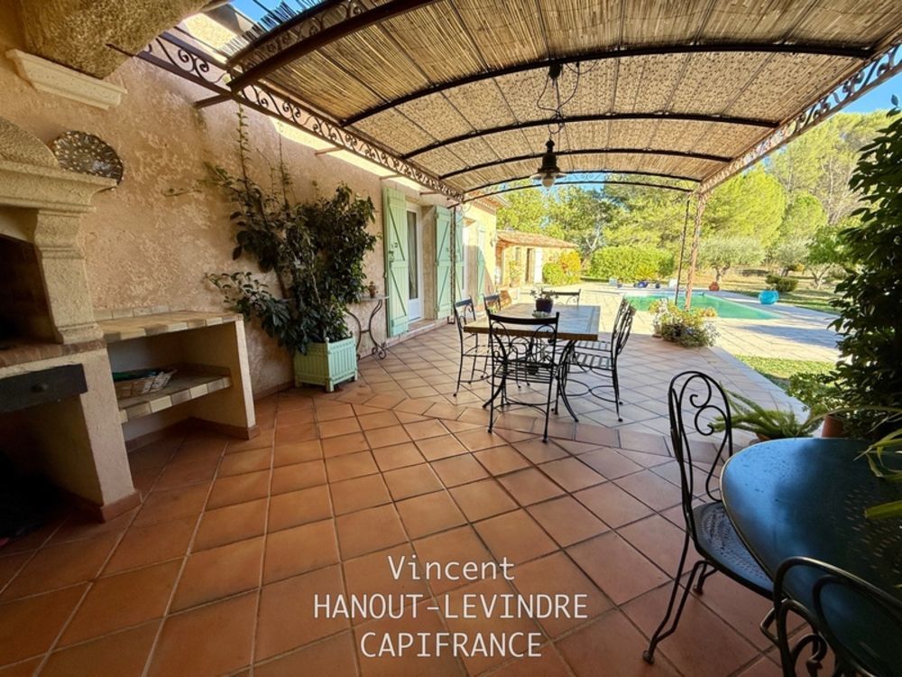 � vendre  Maison Salernes (83690)