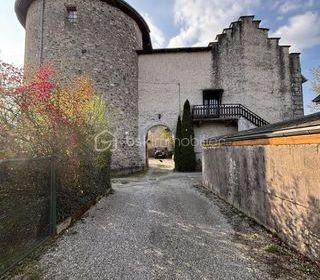  Propri�t�/ch�teau � vendre 10 pi�ces 272 m�