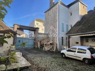  Immeuble � vendre 10 pi�ces 203 m�