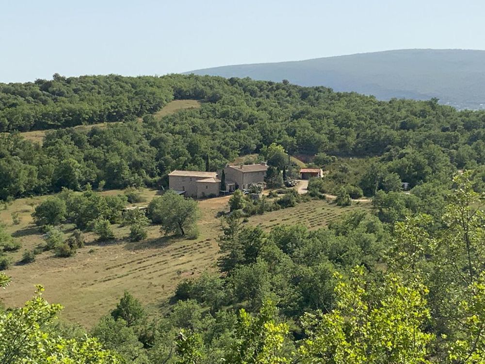 � vendre  Propri�t�/ch�teau Banon (04150)