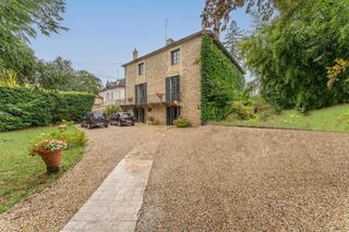  Propri�t�/ch�teau � vendre 10 pi�ces 346 m�