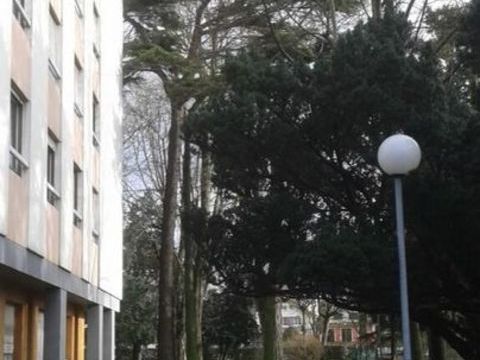   Studio de 17m2 � louer sur L'Ha�-les-Roses Appartement - 1 pi�ce(s) - 17 m�