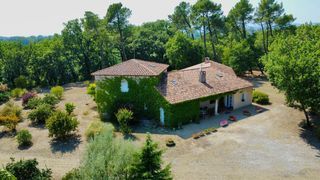  Propri�t�/ch�teau � vendre 8 pi�ces 233 m�