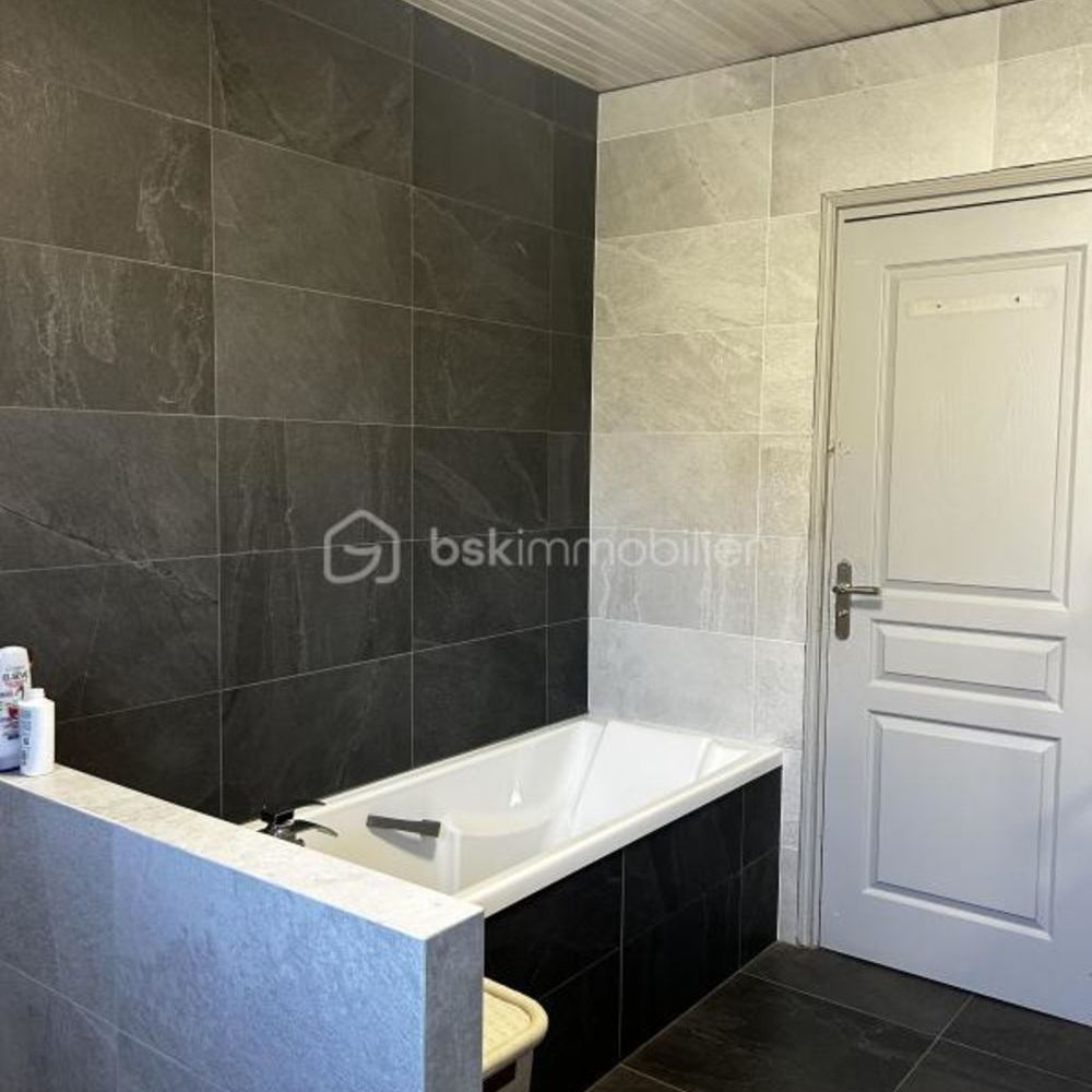 � vendre  Maison Saint-P�e-sur-Nivelle (64310)