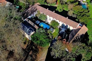  Maison � vendre 10 pi�ces 400 m�