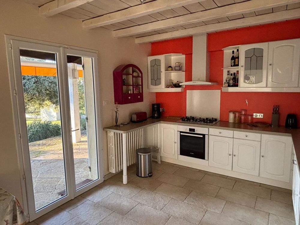 � vendre  Villa Uz�s (30700)