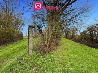  Terrain � vendre 2 pi�ces 12340 m�