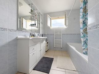  Appartement � vendre 5 pi�ces 133 m�