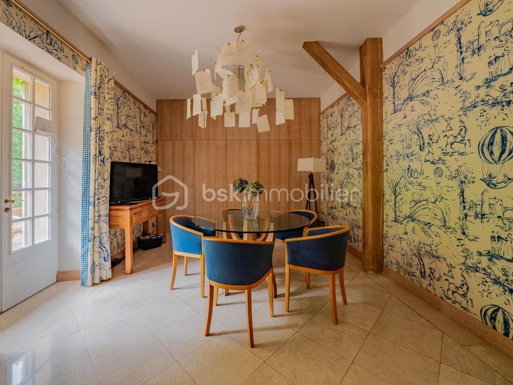 � vendre  Propri�t�/ch�teau Maillot (89100)